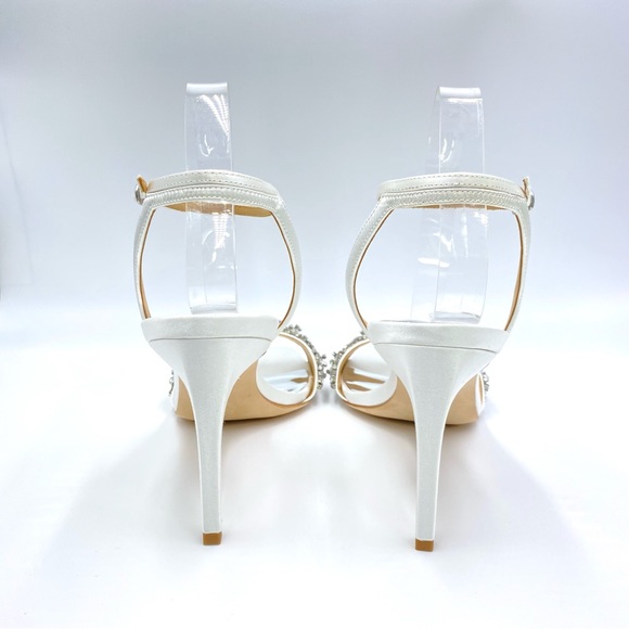 Badgley Mischka Size 10 Rider Soft White Satin‎ Jewel Dress Sandals Heels Shoes - Picture 7 of 14